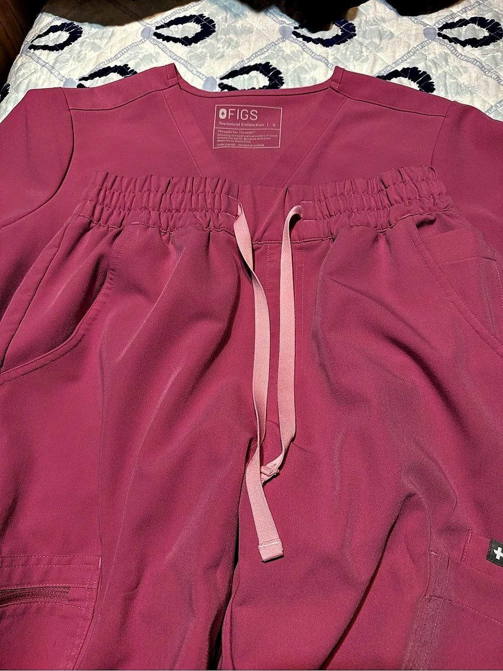 FIGS Technical Collection Pink Small - Picture 4 of 6